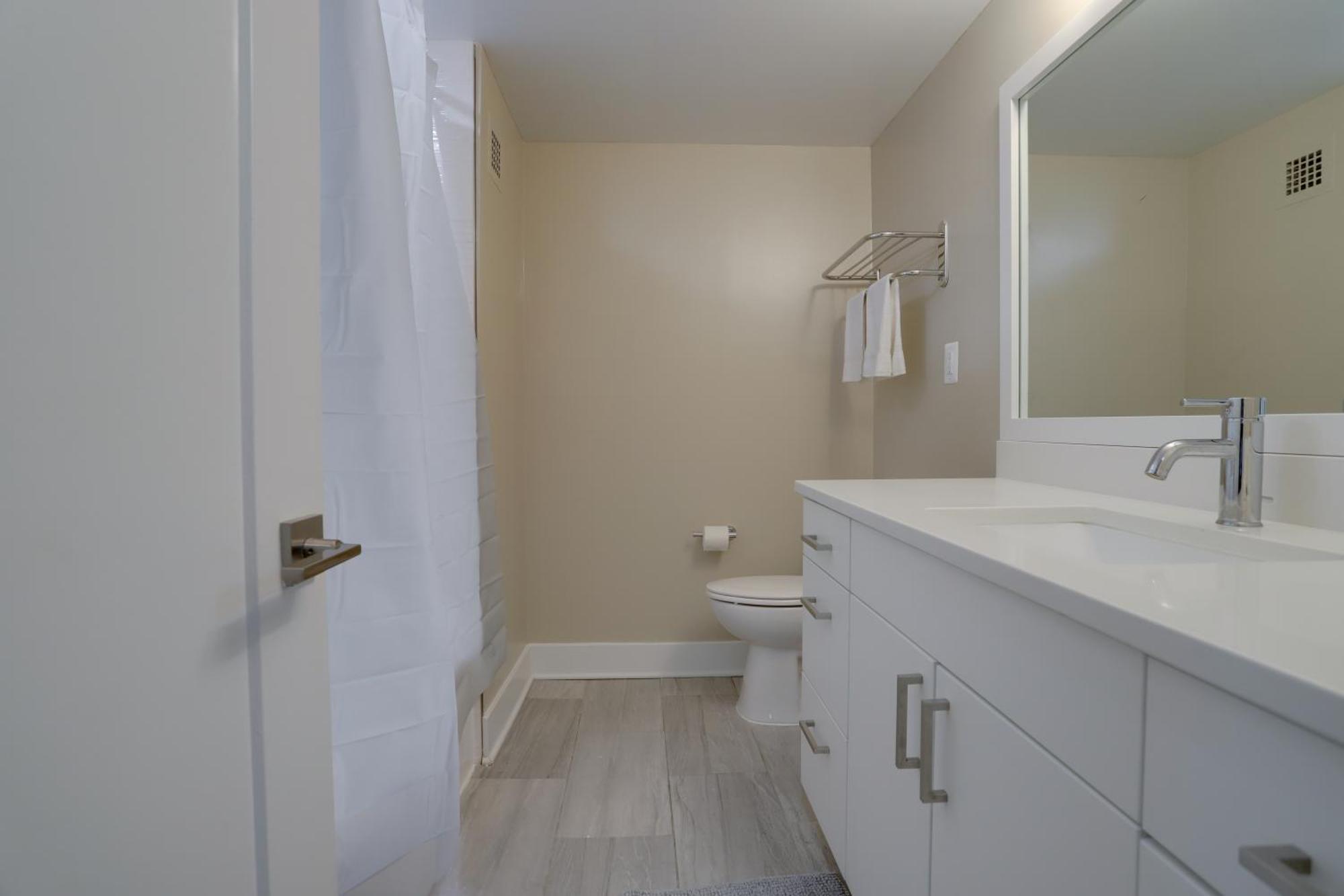 Elegant For Business Travelers At Crystal Apartment Arlington