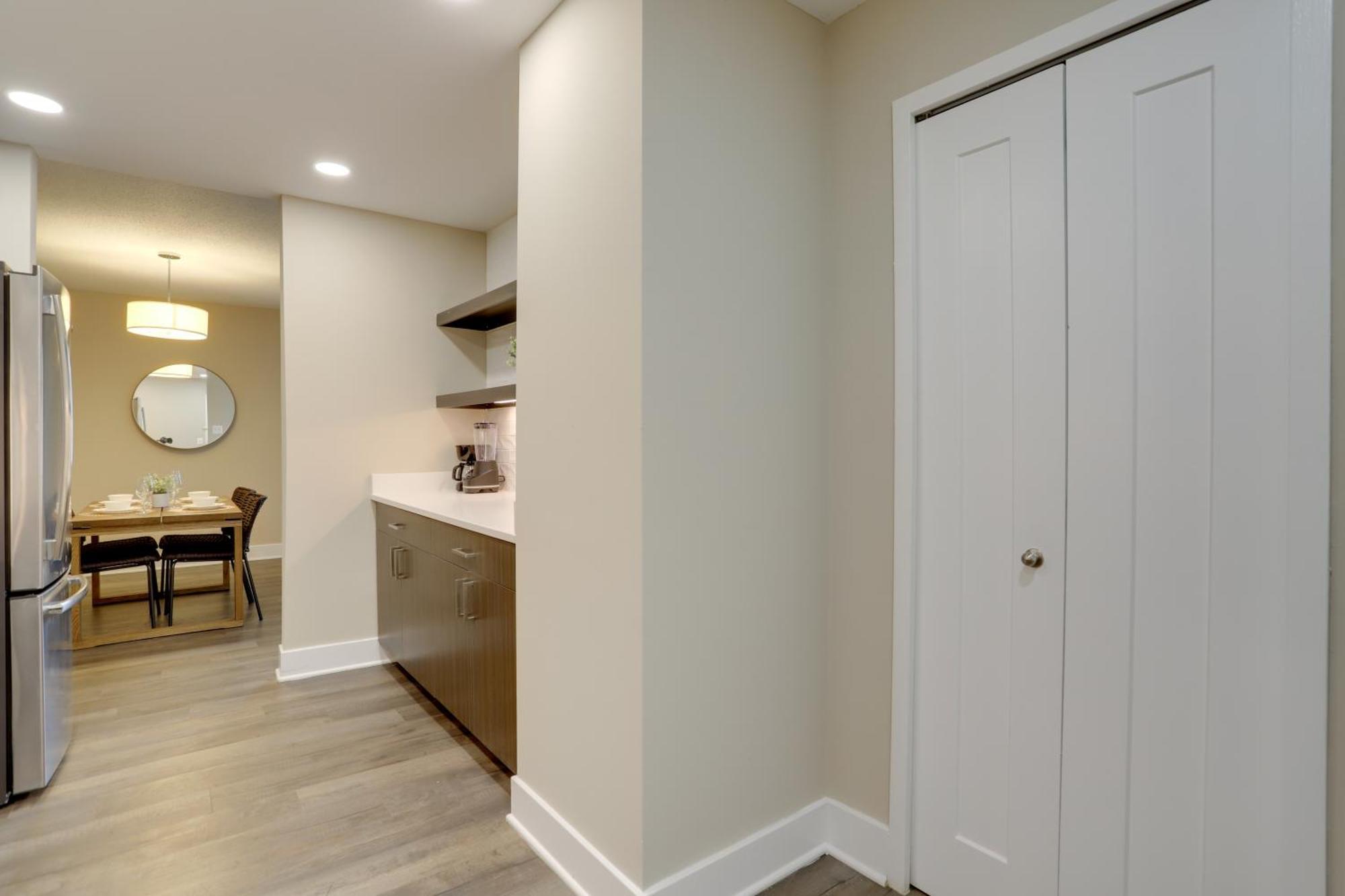 Elegant For Business Travelers At Crystal * Arlington
