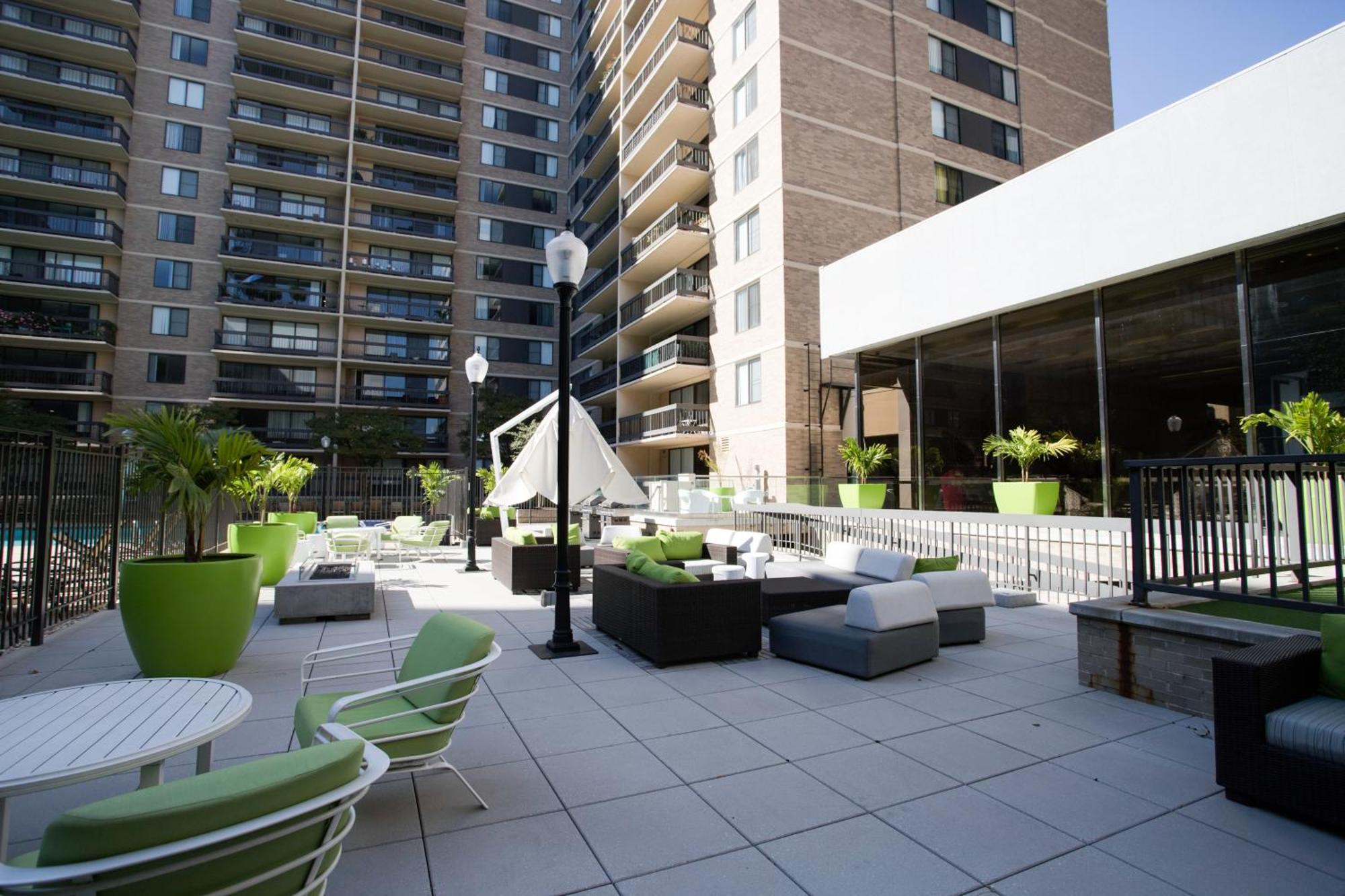 Elegant For Business Travelers At Crystal Appartamento