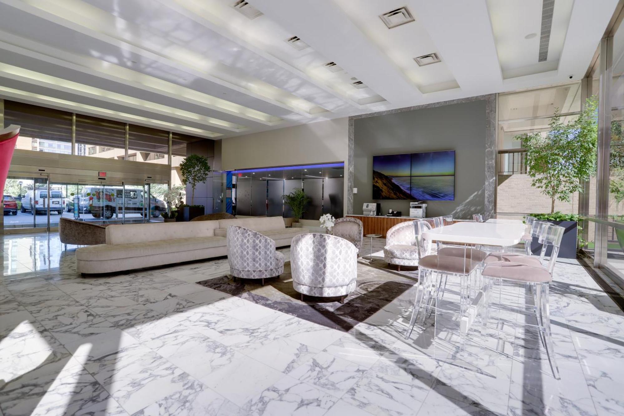 Elegant For Business Travelers At Crystal *